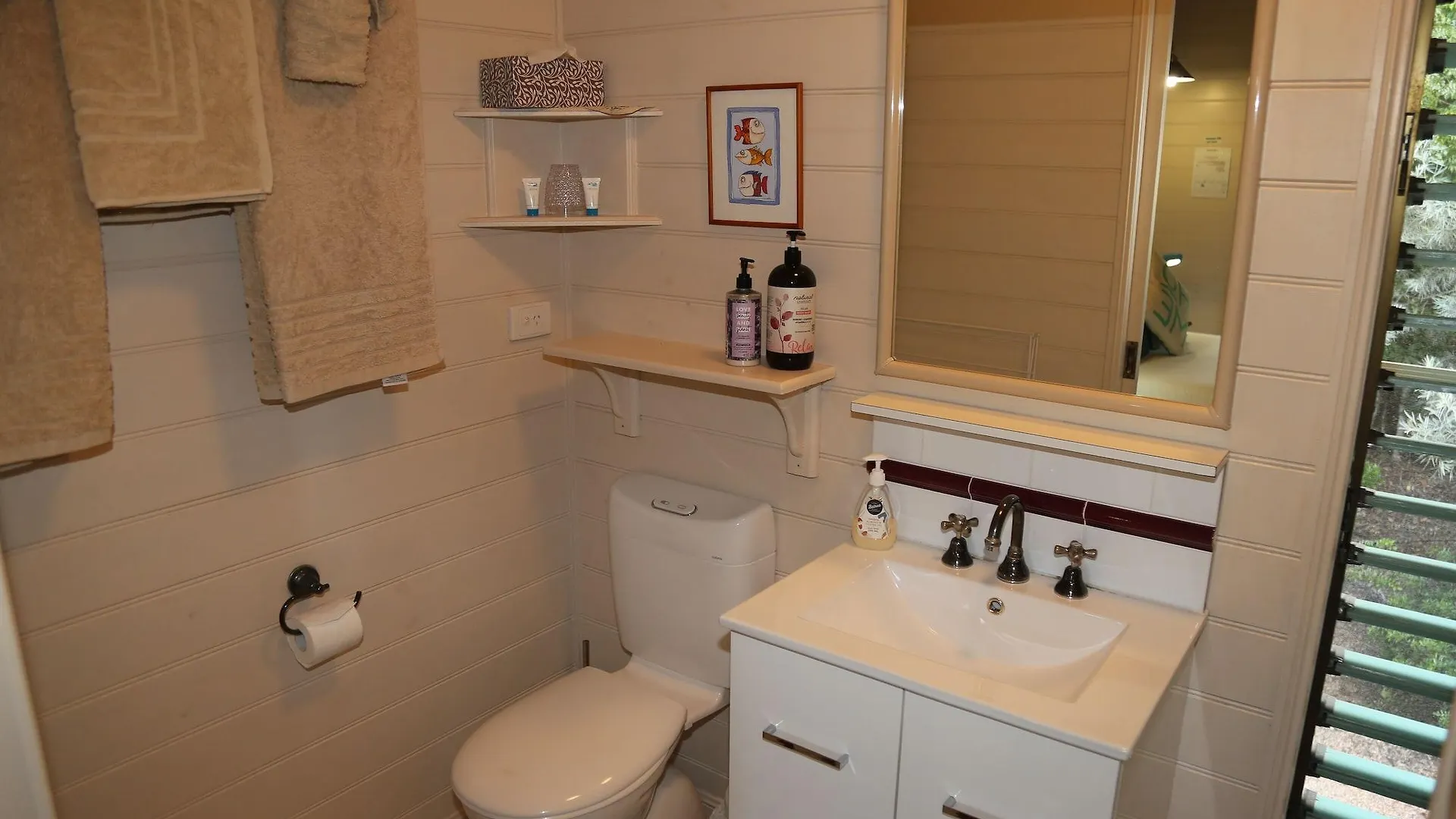 Licuala Lodge Mission Beach Bed & Breakfast
