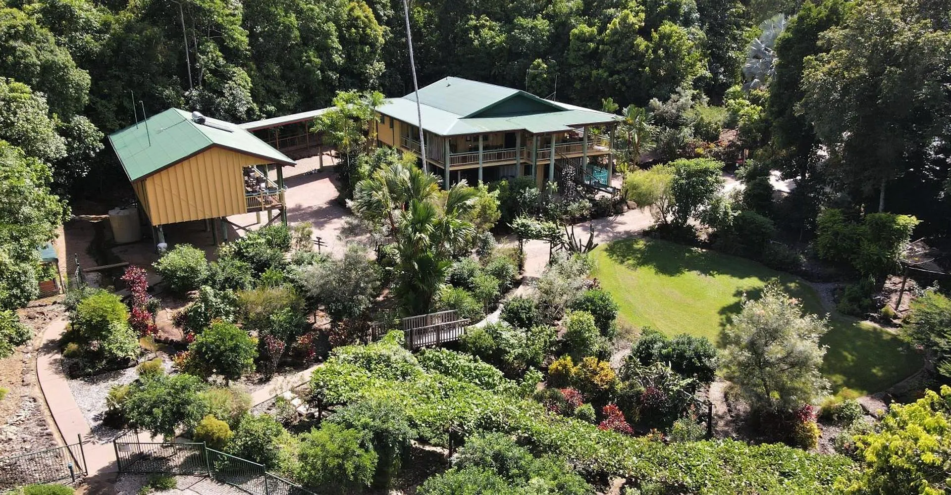 Licuala Lodge location