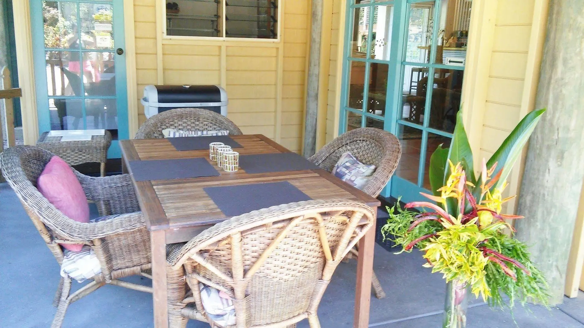 Bed & Breakfast Licuala Lodge Mission Beach